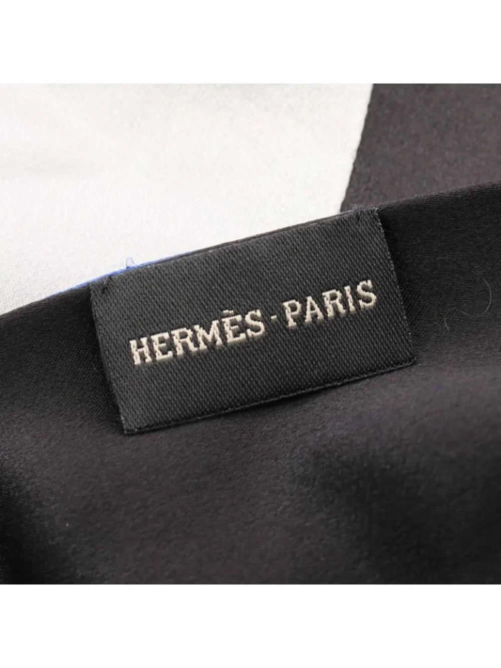 ★SOLD★ Hermes Shawl Silk Scarf - Picture 3 of 8